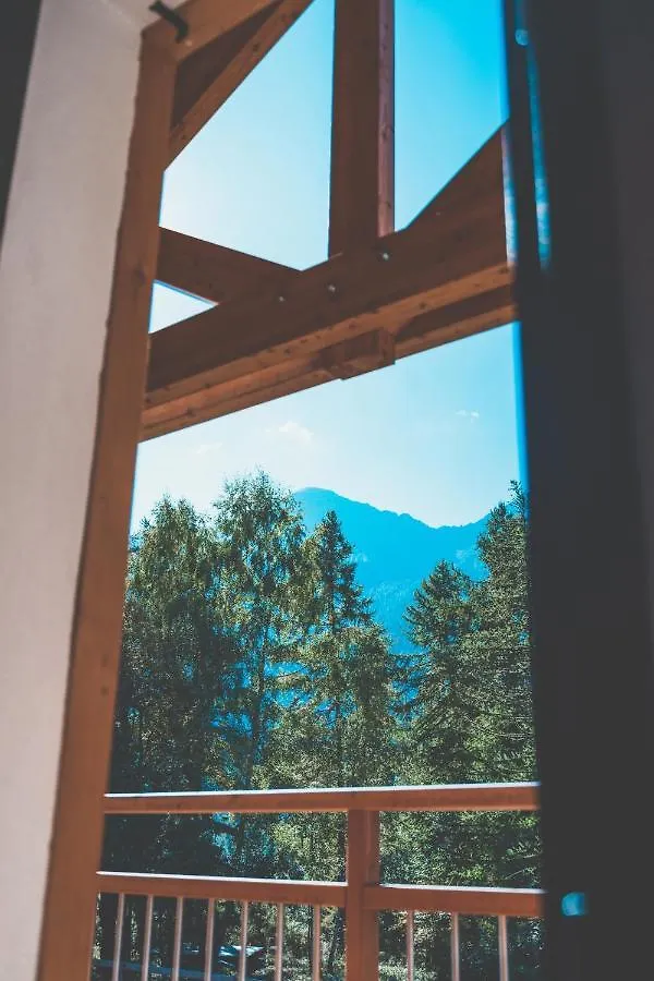 Chalet neuf au Domaine du Loup blanc Les Orres