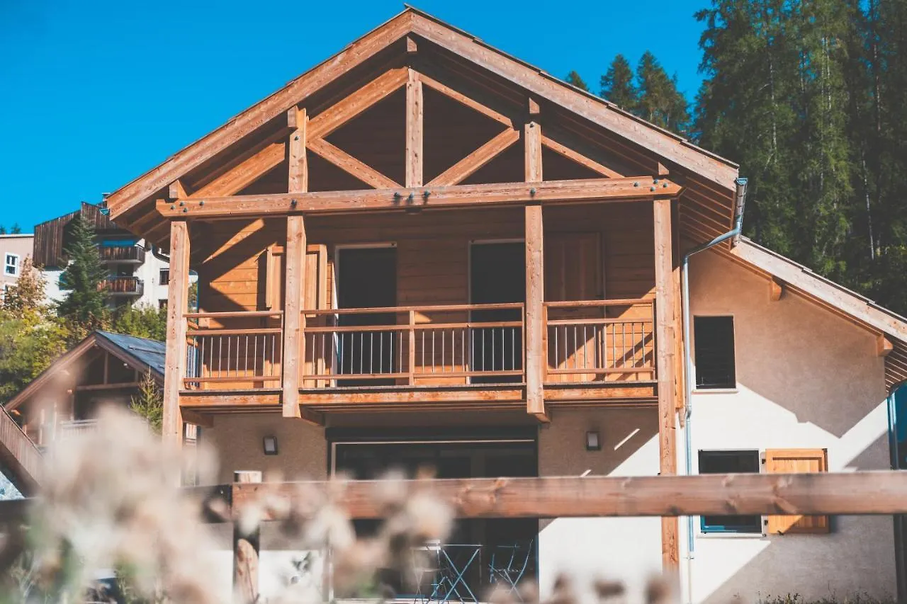 Chalet neuf au Domaine du Loup blanc Les Orres