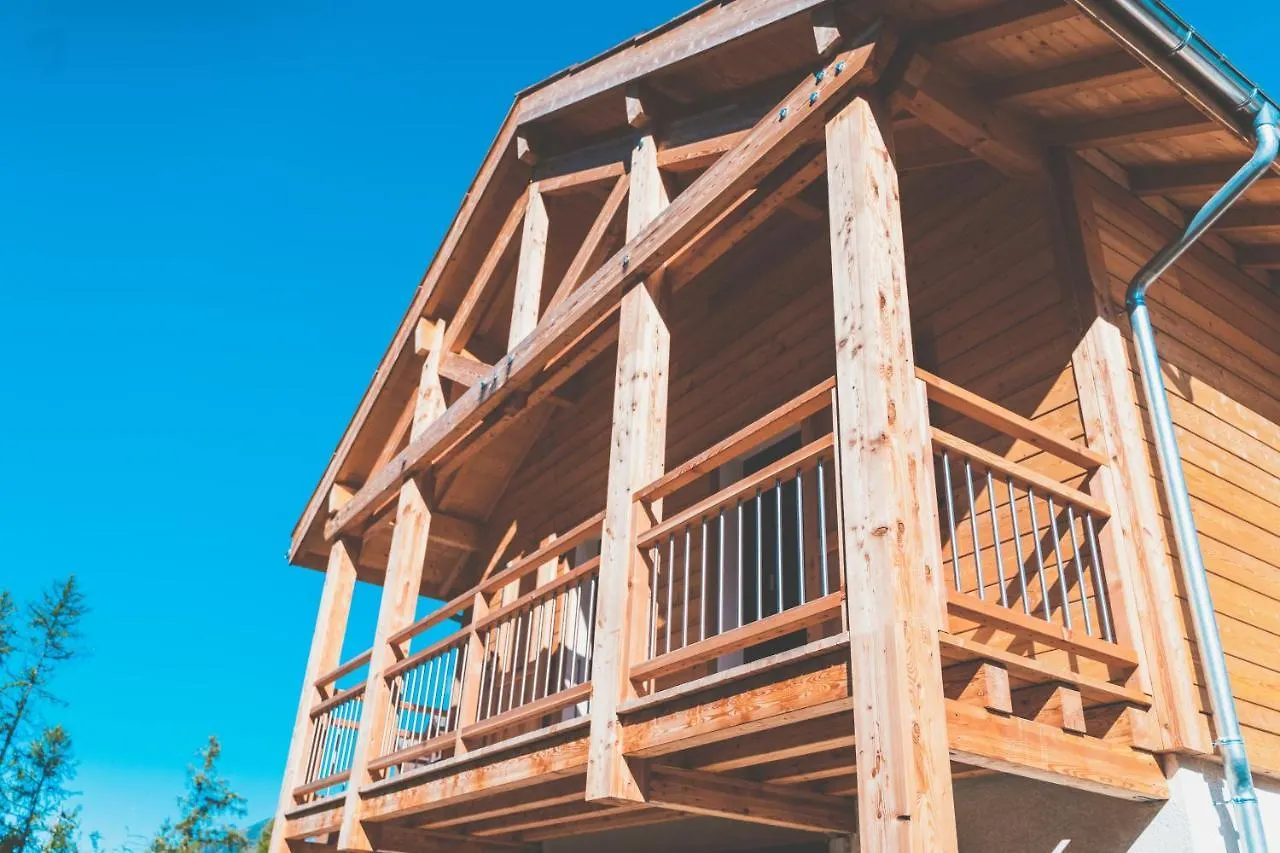 Chalet neuf au Domaine du Loup blanc Les Orres