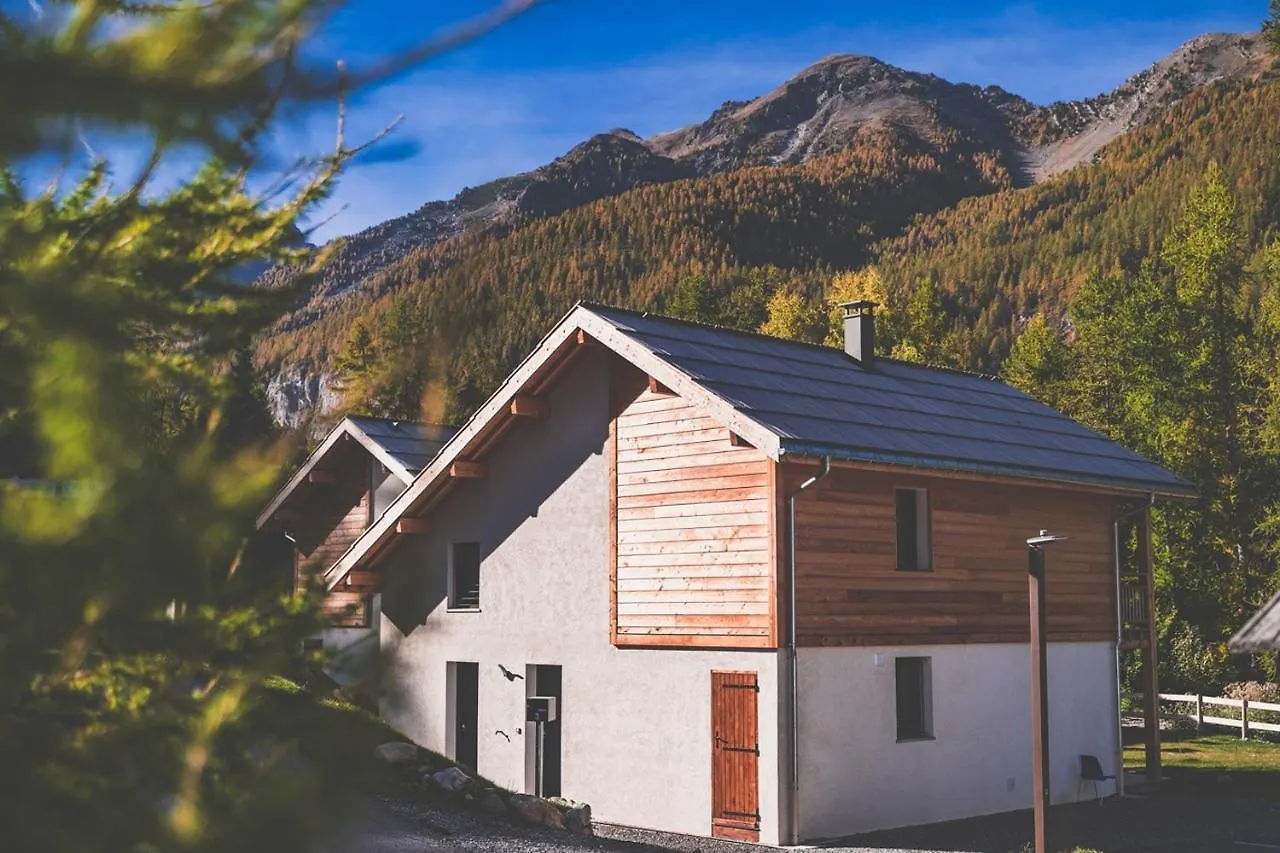 Chalet neuf au Domaine du Loup blanc Les Orres