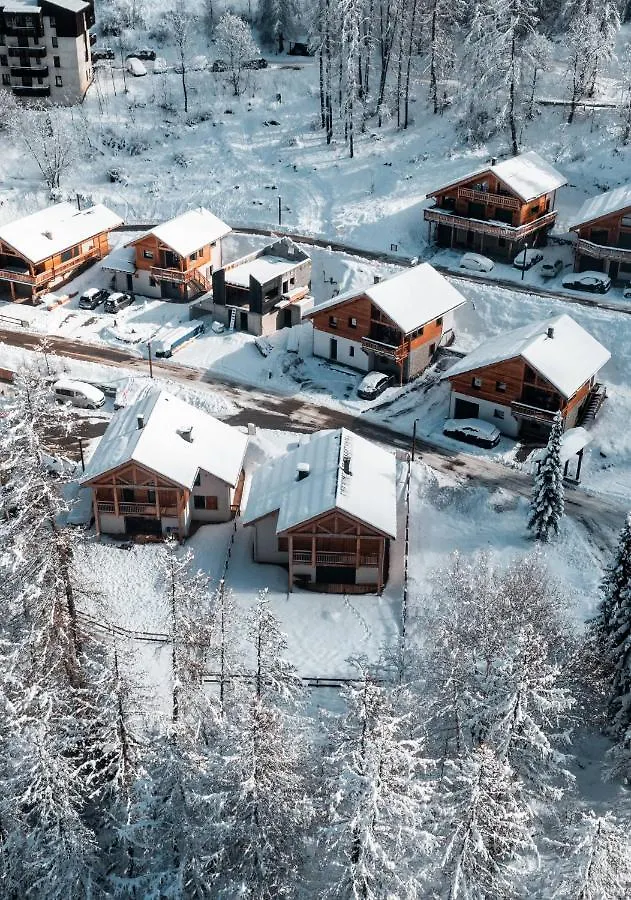 Chalet neuf au Domaine du Loup blanc Les Orres