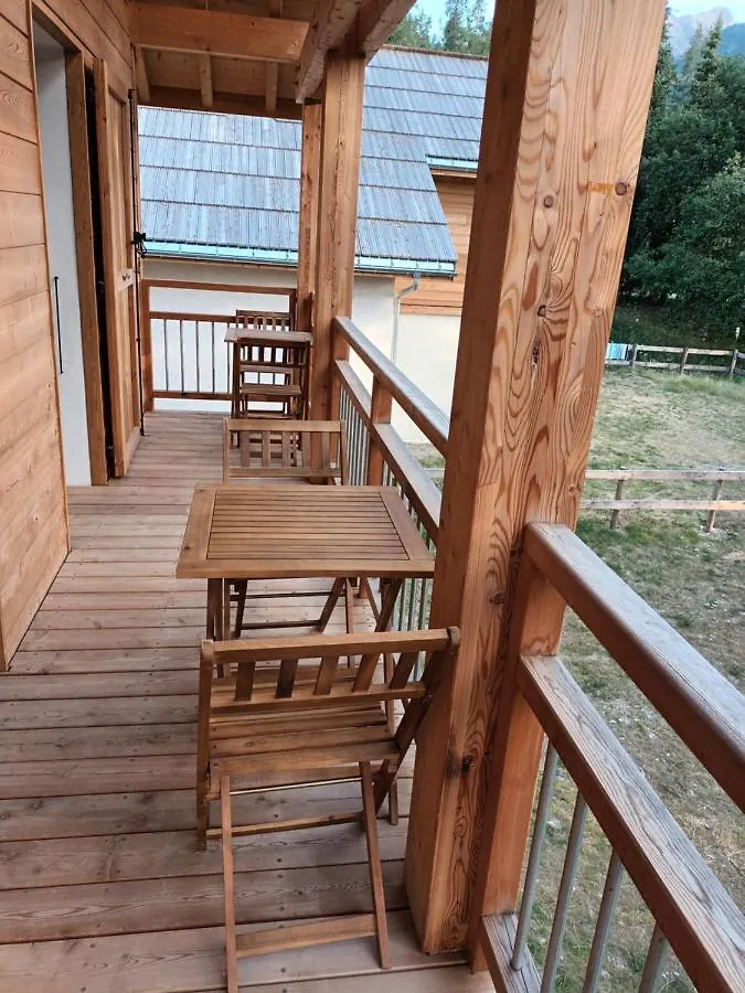 Chalet neuf au Domaine du Loup blanc Les Orres 0*,